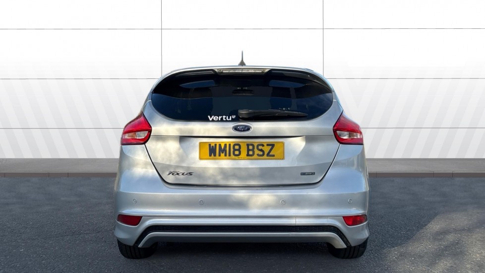 Ford Focus 1.0 EcoBoost 140 ST-Line Navigation 5dr Petrol Hatchback - Image 6