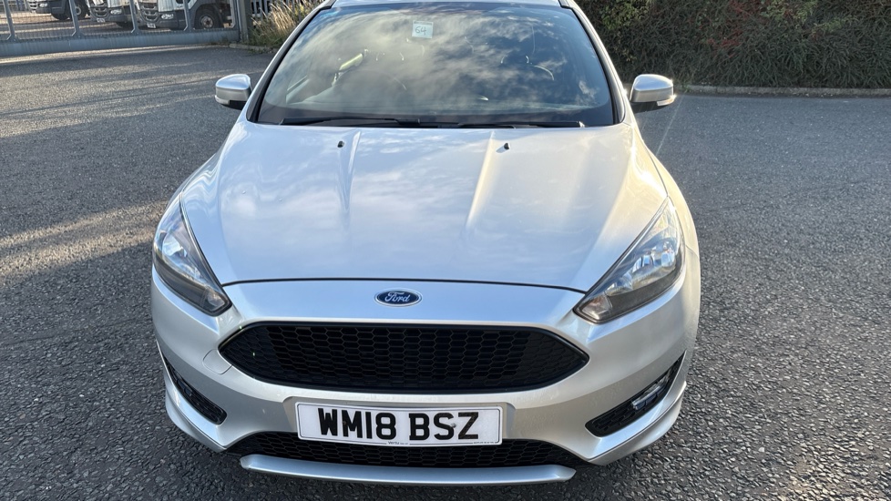 Ford Focus 1.0 EcoBoost 140 ST-Line Navigation 5dr Petrol Hatchback - Image 8