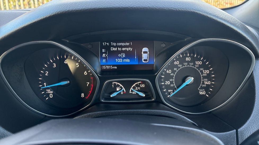 Ford Focus 1.0 EcoBoost 140 ST-Line Navigation 5dr Petrol Hatchback - Image 18