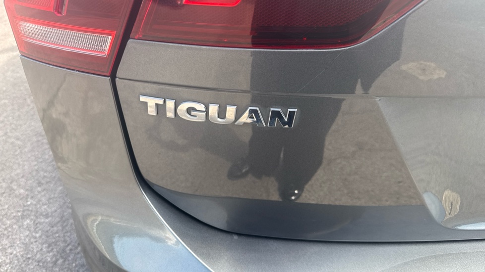 Volkswagen Tiguan 2.0 TDi 150 Match 5dr DSG Diesel Estate - Image 30
