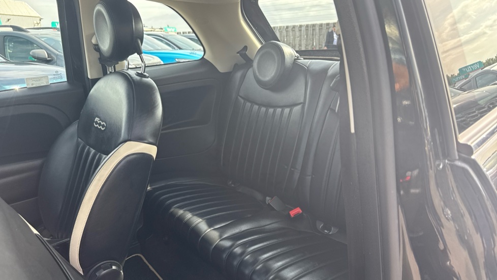 Fiat 500 1.0 Mild Hybrid 3dr Petrol Hatchback - Image 16