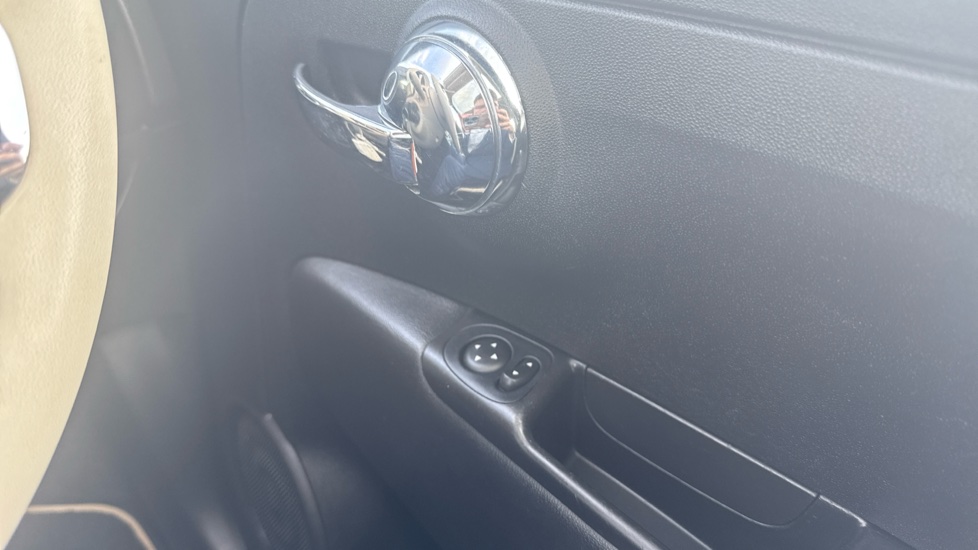 Fiat 500 1.0 Mild Hybrid 3dr Petrol Hatchback - Image 29