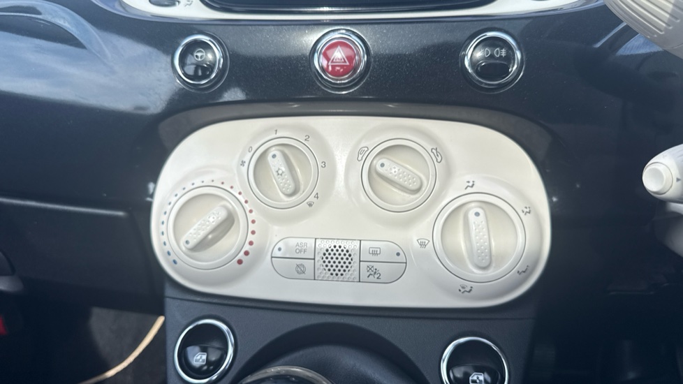 Fiat 500 1.0 Mild Hybrid 3dr Petrol Hatchback - Image 31