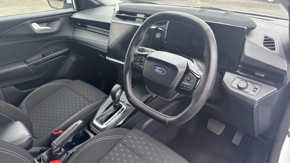 Ford Puma 1.0 EcoBoost Hybrid mHEV Titanium 5dr DCT Petrol Hatchback - Image 11