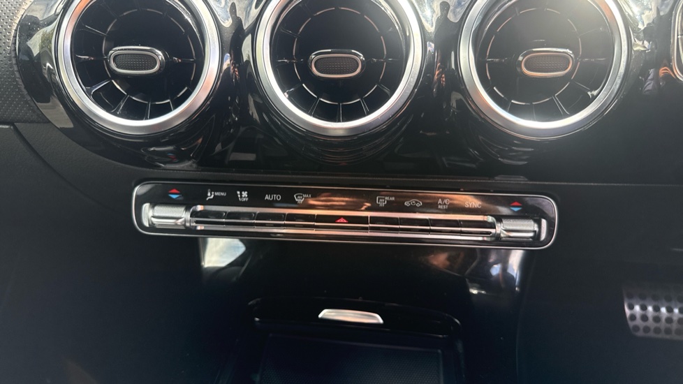 Mercedes-Benz A-Class A180d AMG Line 5dr Auto Diesel Hatchback - Image 30