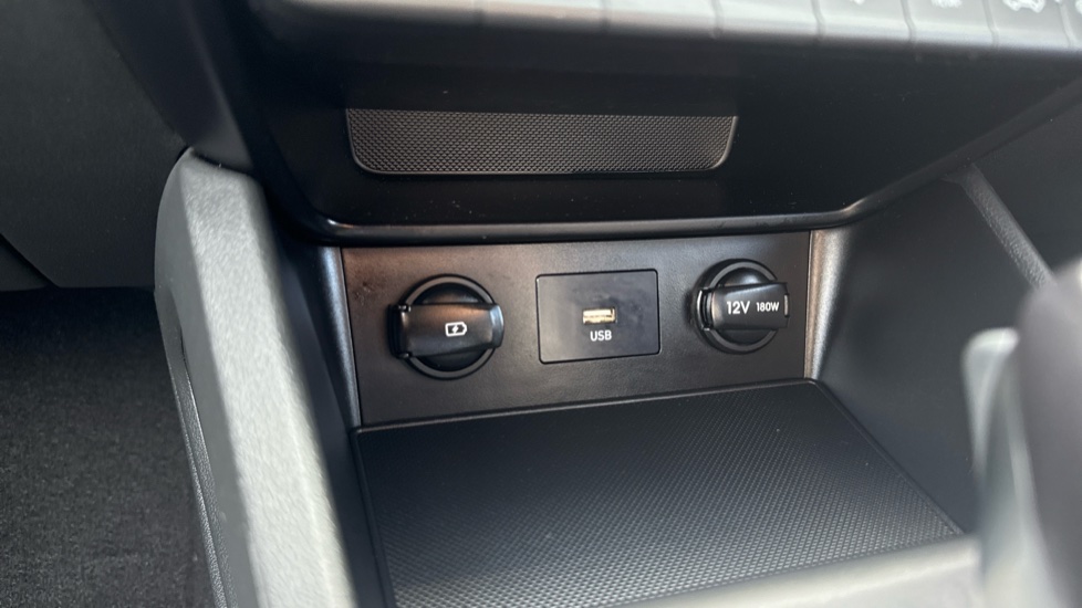 Hyundai KONA 1.6 GDi Hybrid SE Connect 5dr DCT Hybrid Hatchback - Image 30