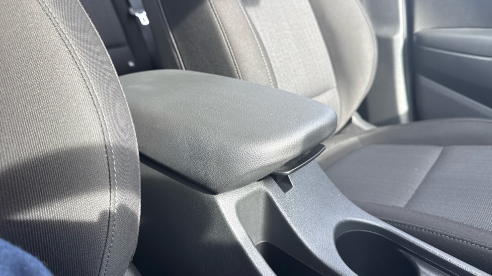 Hyundai KONA 1.6 GDi Hybrid SE Connect 5dr DCT Hybrid Hatchback - Image 33