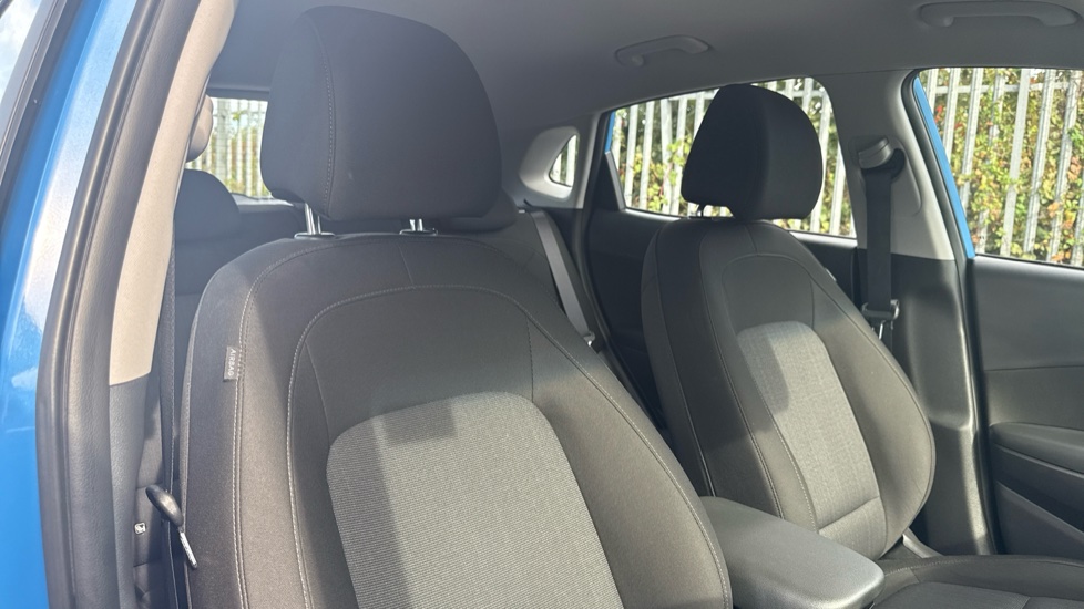 Hyundai KONA 1.6 GDi Hybrid SE Connect 5dr DCT Hybrid Hatchback - Image 35