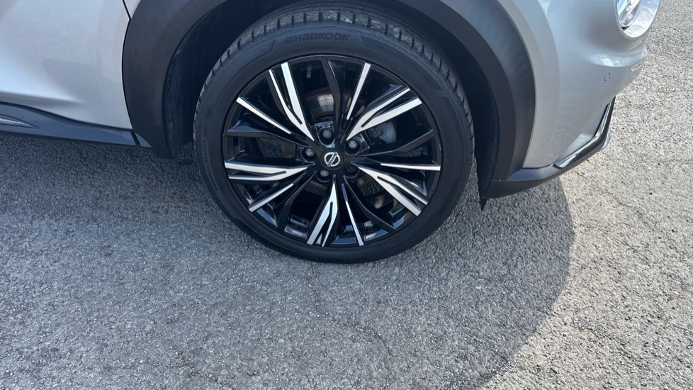 Nissan Juke 1.0 DiG-T Tekna+ 5dr Petrol Hatchback - Image 8