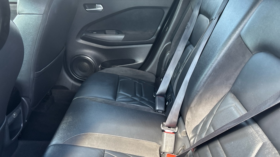 Nissan Juke 1.0 DiG-T Tekna+ 5dr Petrol Hatchback - Image 16