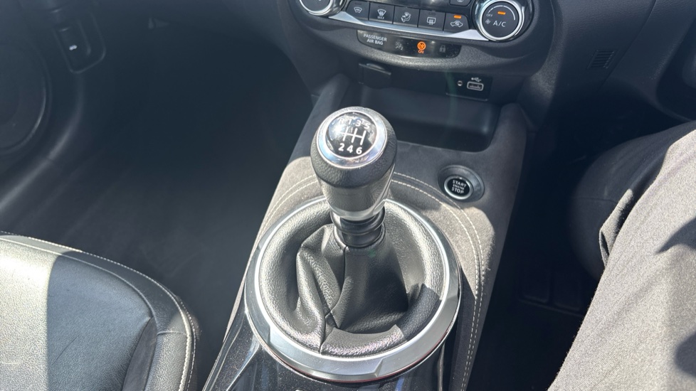 Nissan Juke 1.0 DiG-T Tekna+ 5dr Petrol Hatchback - Image 28