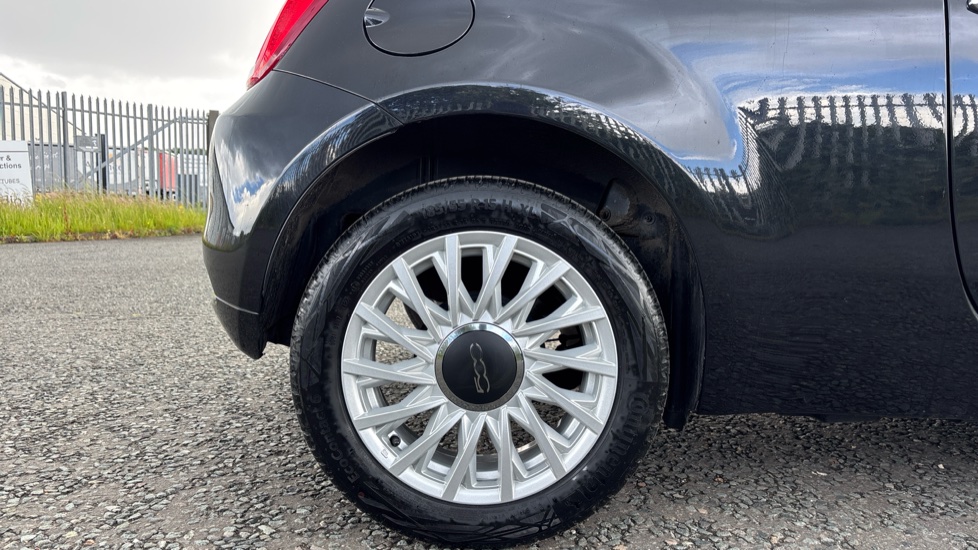 Fiat 500 1.0 Mild Hybrid Dolcevita [Part Leather] 3dr Petrol Hatchback - Image 7