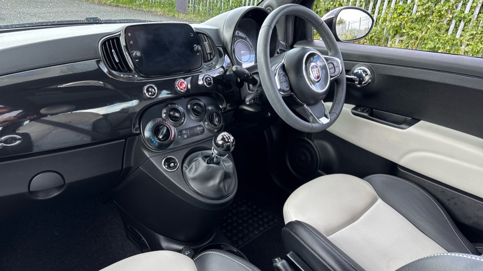 Fiat 500 1.0 Mild Hybrid Dolcevita [Part Leather] 3dr Petrol Hatchback - Image 9