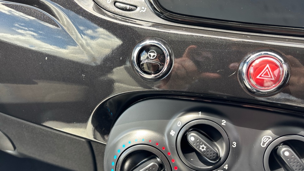 Fiat 500 1.0 Mild Hybrid Dolcevita [Part Leather] 3dr Petrol Hatchback - Image 30