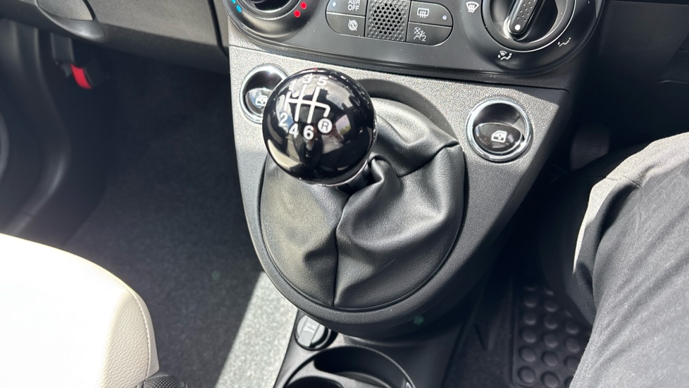 Fiat 500 1.0 Mild Hybrid Dolcevita [Part Leather] 3dr Petrol Hatchback - Image 34