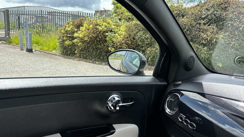 Fiat 500 1.0 Mild Hybrid Dolcevita [Part Leather] 3dr Petrol Hatchback - Image 38