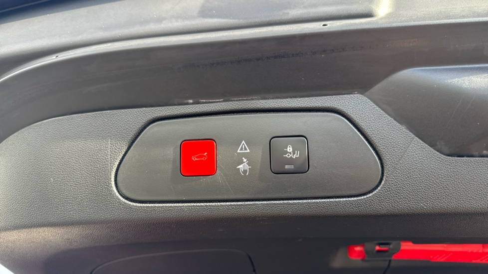 Vauxhall Grandland X 1.2 Turbo Elite Nav 5dr Auto [8 Speed] Petrol Hatchback - Image 23