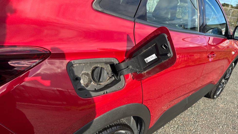Vauxhall Grandland X 1.2 Turbo Elite Nav 5dr Auto [8 Speed] Petrol Hatchback - Image 26