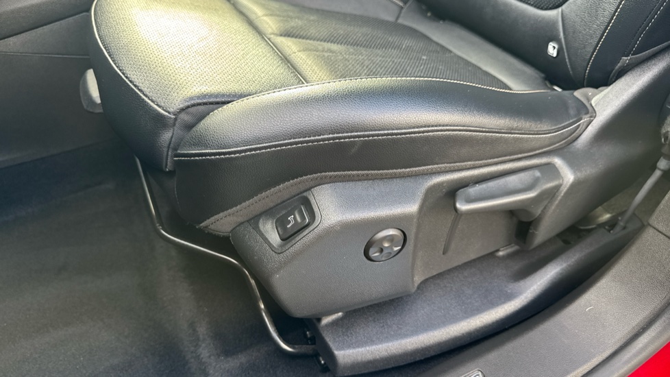 Vauxhall Grandland X 1.2 Turbo Elite Nav 5dr Auto [8 Speed] Petrol Hatchback - Image 30
