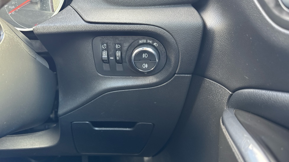 Vauxhall Grandland X 1.2 Turbo Elite Nav 5dr Auto [8 Speed] Petrol Hatchback - Image 32