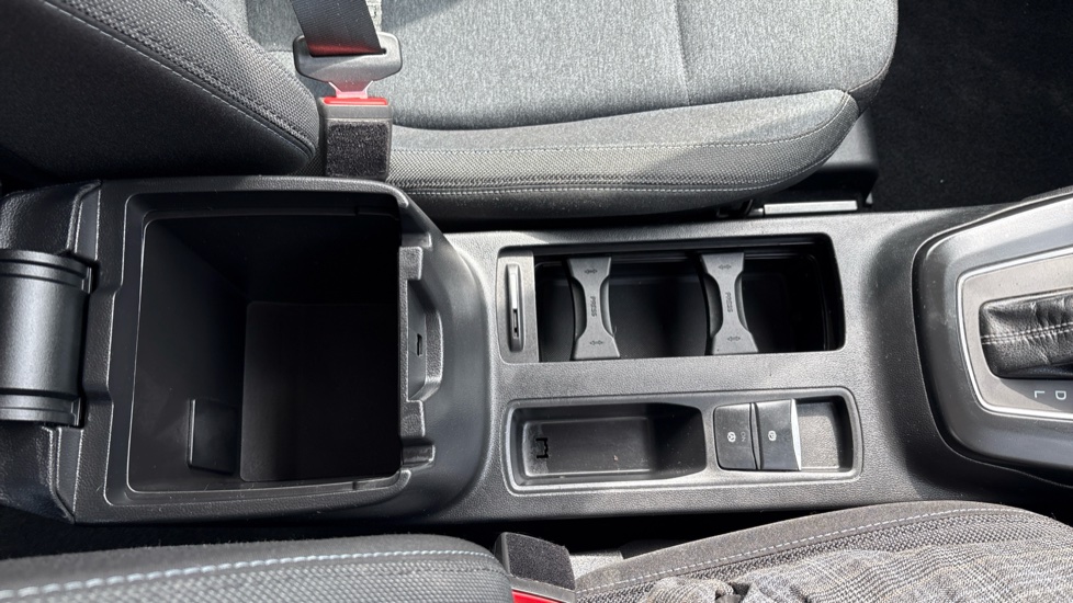 Ford Focus 1.0 EcoBoost Hybrid mHEV 155 Active 5dr Auto Petrol Estate - Image 26