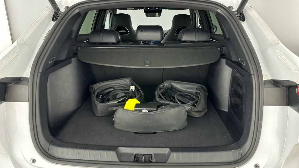 BYD Seal U 1.5 DM-i Comfort 5dr Auto Estate - Image 14