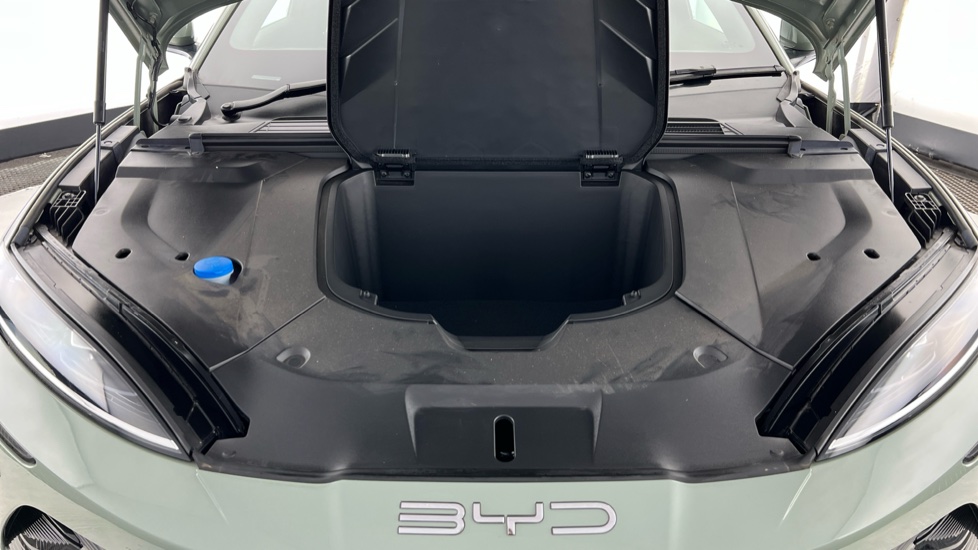 BYD Seal 230kW Design 83kWh 4dr Auto Electric Saloon - Image 21