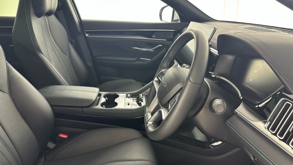 BYD Seal U 1.5 DM-i Comfort 5dr Auto Estate - Image 11