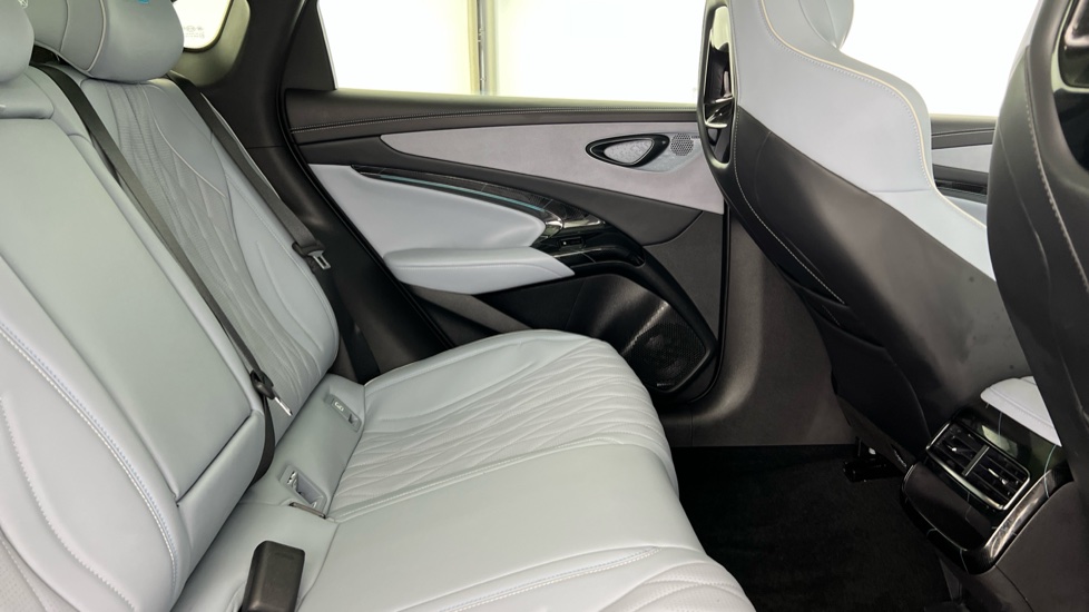 BYD Seal 230kW Design 83kWh 4dr Auto Electric Saloon - Image 12