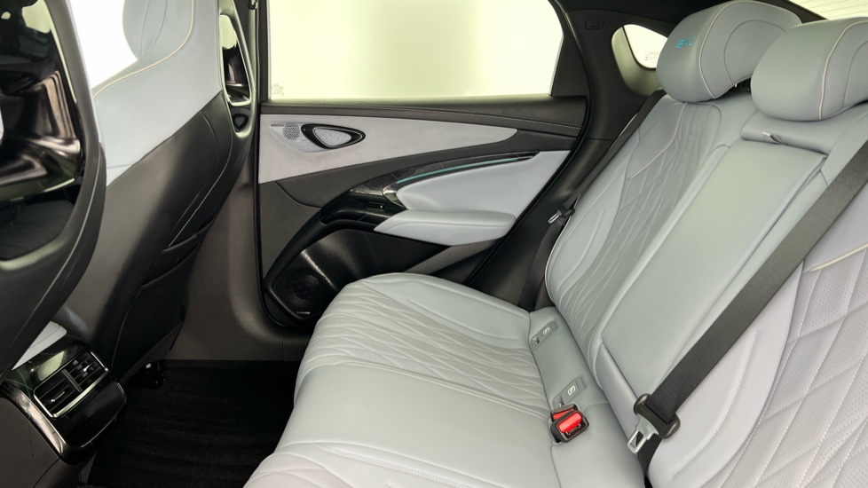 BYD Seal 230kW Design 83kWh 4dr Auto Electric Saloon - Image 13