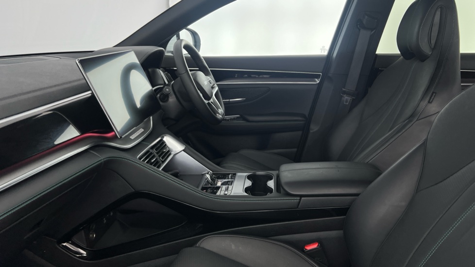 BYD Seal U 1.5 DM-i Comfort 5dr Auto Estate - Image 10