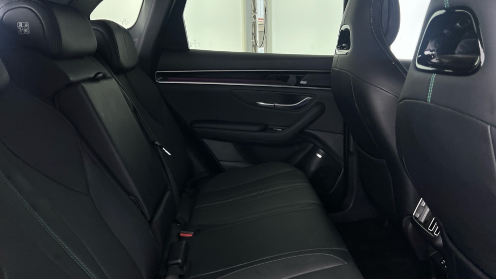 BYD Seal U 1.5 DM-i Comfort 5dr Auto Estate - Image 12