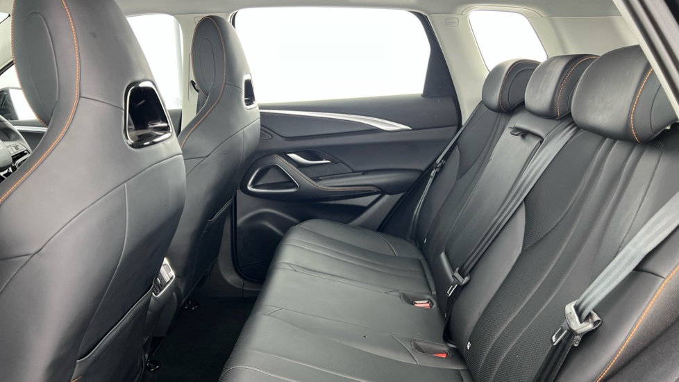 BYD Sealion 5 1.5 DM-i Comfort 5dr Auto Estate - Image 13