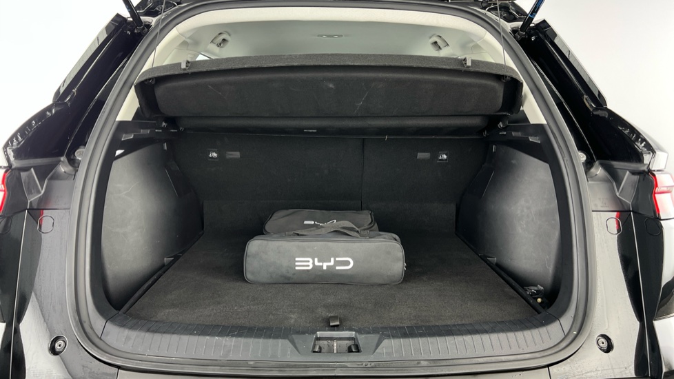 BYD Sealion 5 1.5 DM-i Comfort 5dr Auto Estate - Image 14