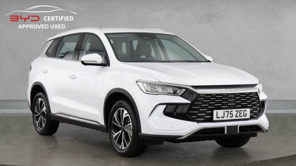 BYD Sealion 5 1.5 DM-i Design 5dr Auto Estate - Image 1