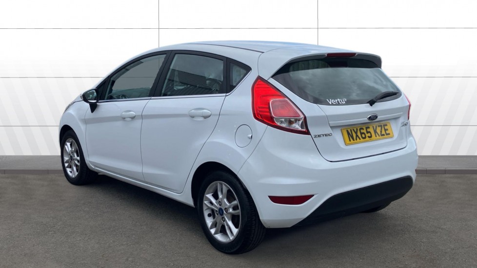 Ford Fiesta 1.25 82 Zetec 5dr Petrol Hatchback - Image 2