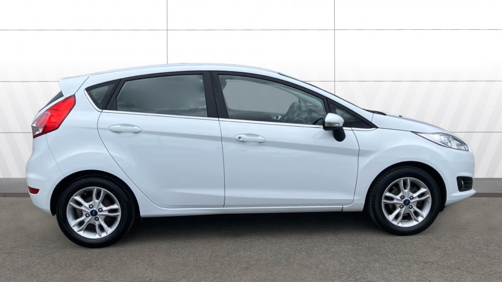 Ford Fiesta 1.25 82 Zetec 5dr Petrol Hatchback - Image 5