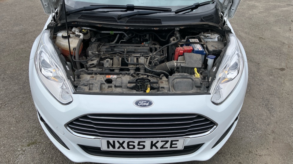 Ford Fiesta 1.25 82 Zetec 5dr Petrol Hatchback - Image 8