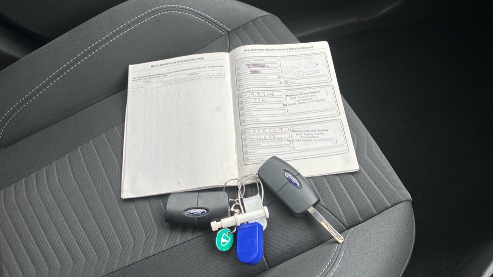 Ford Fiesta 1.25 82 Zetec 5dr Petrol Hatchback - Image 19