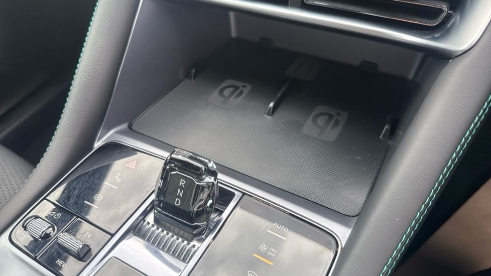 BYD Seal U 1.5 DM-i Comfort 5dr Auto Estate - Image 25