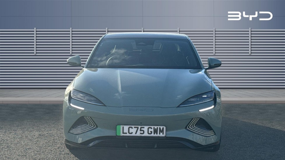 BYD Seal 230kW Design 83kWh 4dr Auto Electric Saloon - Image 3