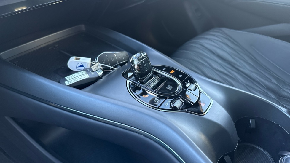 BYD Seal 230kW Design 83kWh 4dr Auto Electric Saloon - Image 13