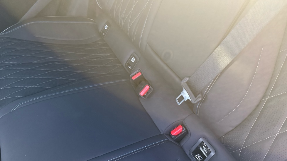 BYD Seal 230kW Design 83kWh 4dr Auto Electric Saloon - Image 17