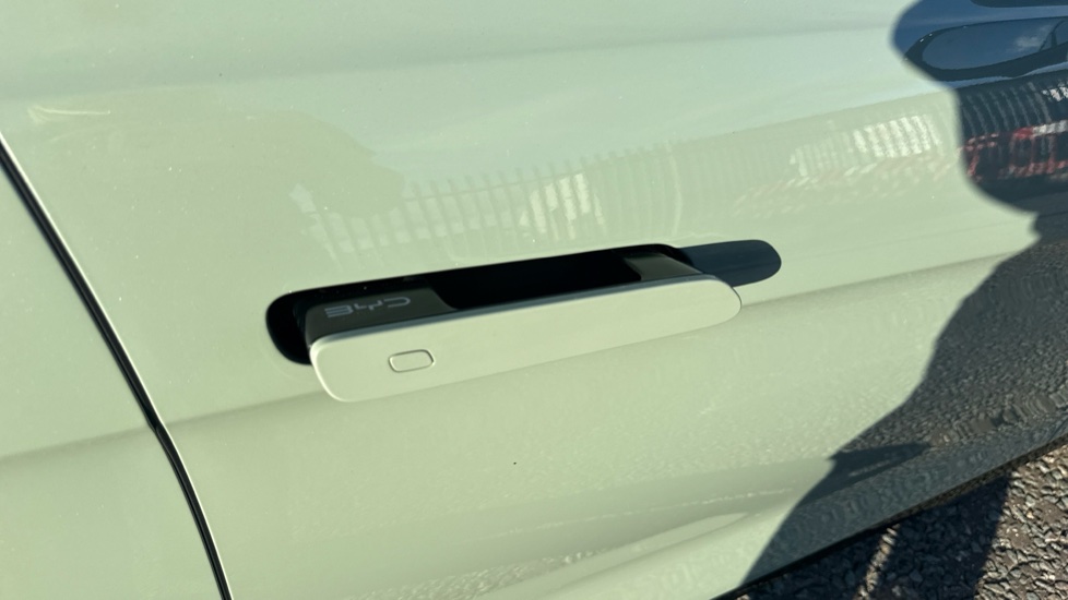 BYD Seal 230kW Design 83kWh 4dr Auto Electric Saloon - Image 29
