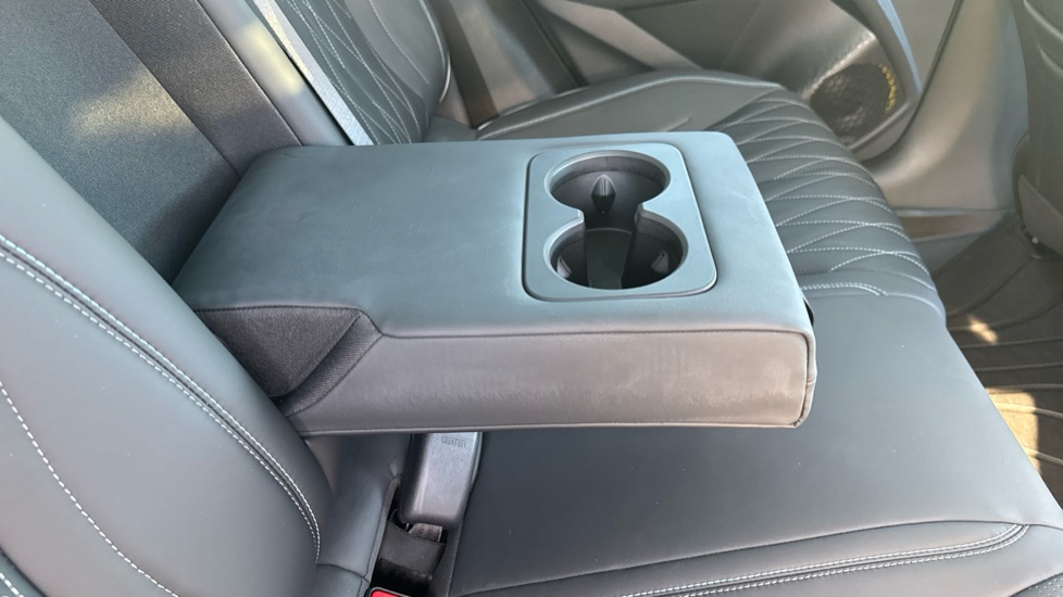 BYD Seal 230kW Design 83kWh 4dr Auto Electric Saloon - Image 32