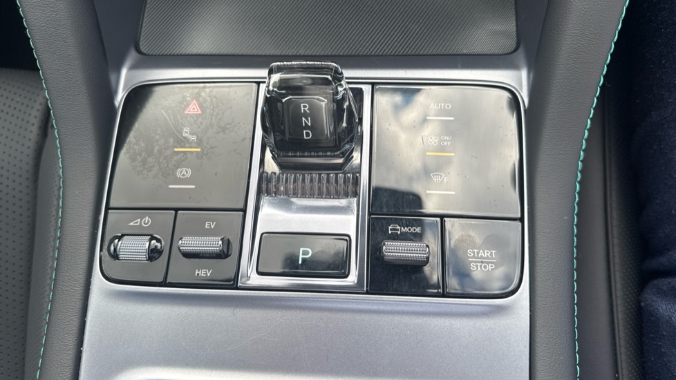 BYD Seal U 1.5 DM-i Comfort 5dr Auto Estate - Image 29