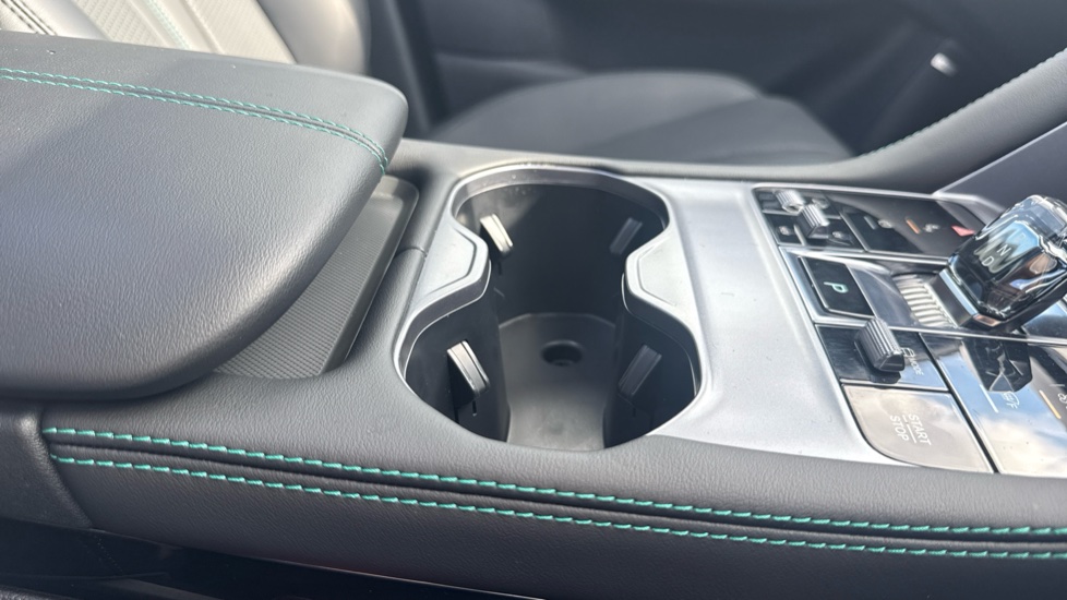 BYD Seal U 1.5 DM-i Comfort 5dr Auto Estate - Image 30