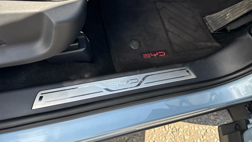 BYD Seal U 1.5 DM-i Comfort 5dr Auto Estate - Image 36