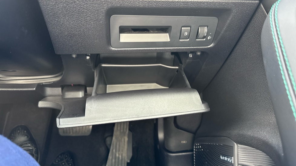 BYD Seal U 1.5 DM-i Comfort 5dr Auto Estate - Image 39