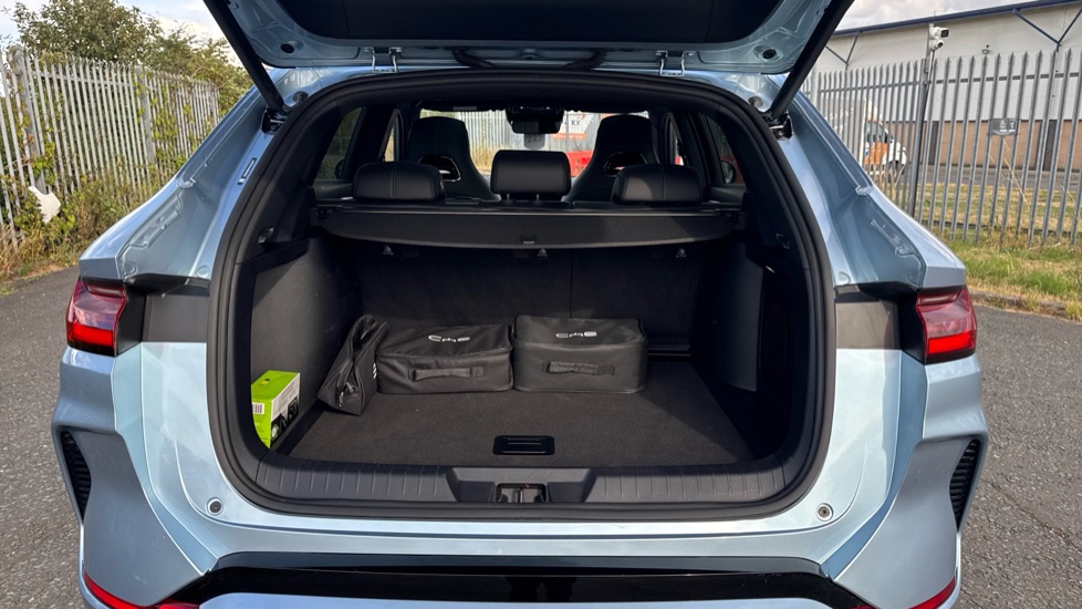 BYD Seal U 1.5 DM-i Comfort 5dr Auto Estate - Image 4